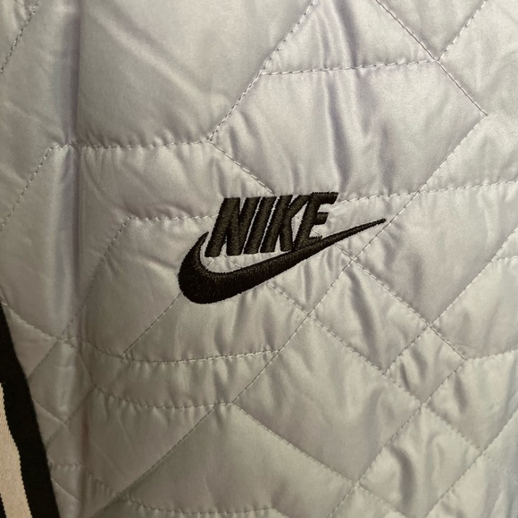 Nike quilted bomber jacket - Picture 3 of 8